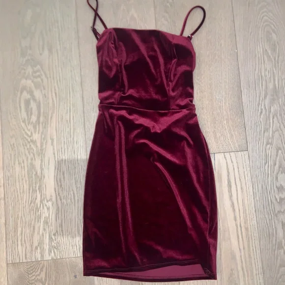 urban outfitters red velvet dress